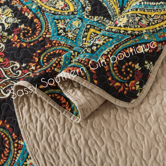 🆕⭐Boho quilt and shams bedding - Picture 7 of 9